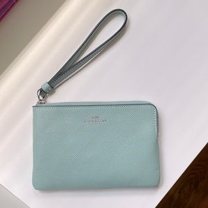 Coach Corner Zip Wristlet NWT